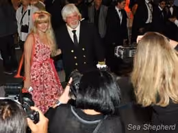 editorial_110524_1_3_Sea_Shepherd_sails_into_Cannes