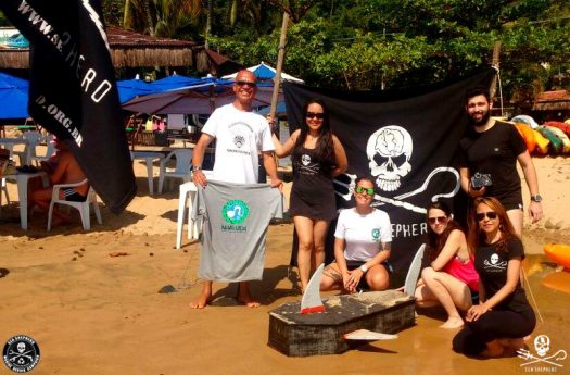 Ilhabela/SP Voluntários mergulhadores com os parceiros da Embaixadas Mar e Vida e Colonial Diver, Profundo no Mundo, Itaquitanduva Aborígenes