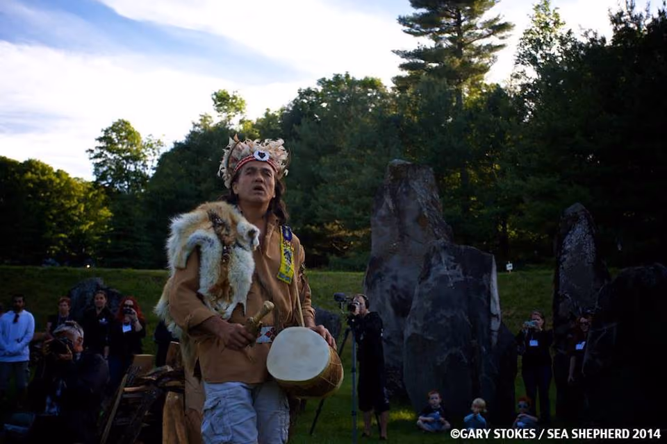 Representante do povo Moicano (Mohawks). Foto: Gary Stokes/ Sea Shepherd