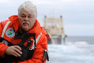 080303_Paul_Watson peq