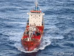 O navio de abastecimento Sun Laurel