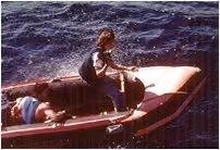 Paul Watson em 1975 em campanha contra baleeiros russos, ainda pelo Greenpeace.