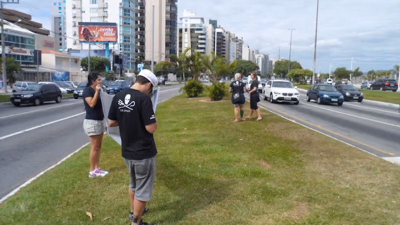 Ação sendo efetivada. Foto: Núcleo SC/ISSB