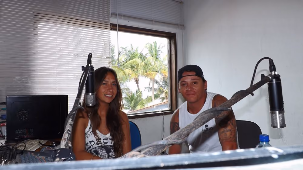 Educadora ambiental Manuelita e Rodrigo do ISSB