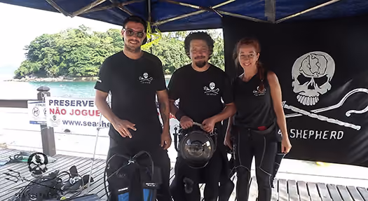Equipe de Voluntários - Mergulhadores para registro das imagens sub.