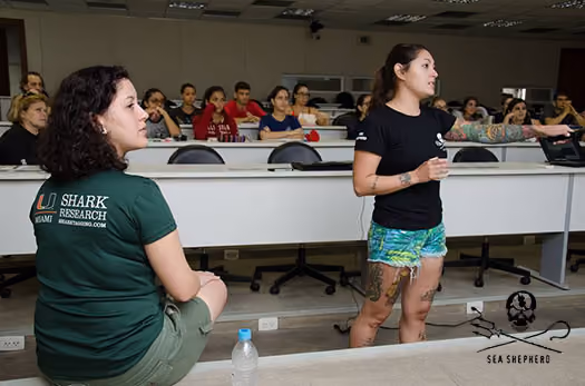 Palestrantes Bianca Rangel e Natascha Wosnick no primeiro dia do curso. Foto: Victor Saldanha