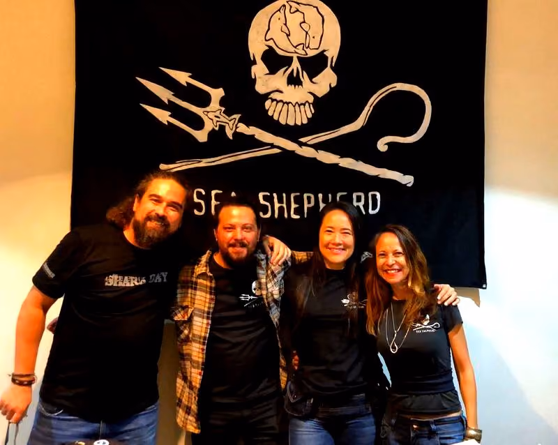 Voluntários Sea Shepherd Brasil e Kadu Pinheiro Embaixador do Mar