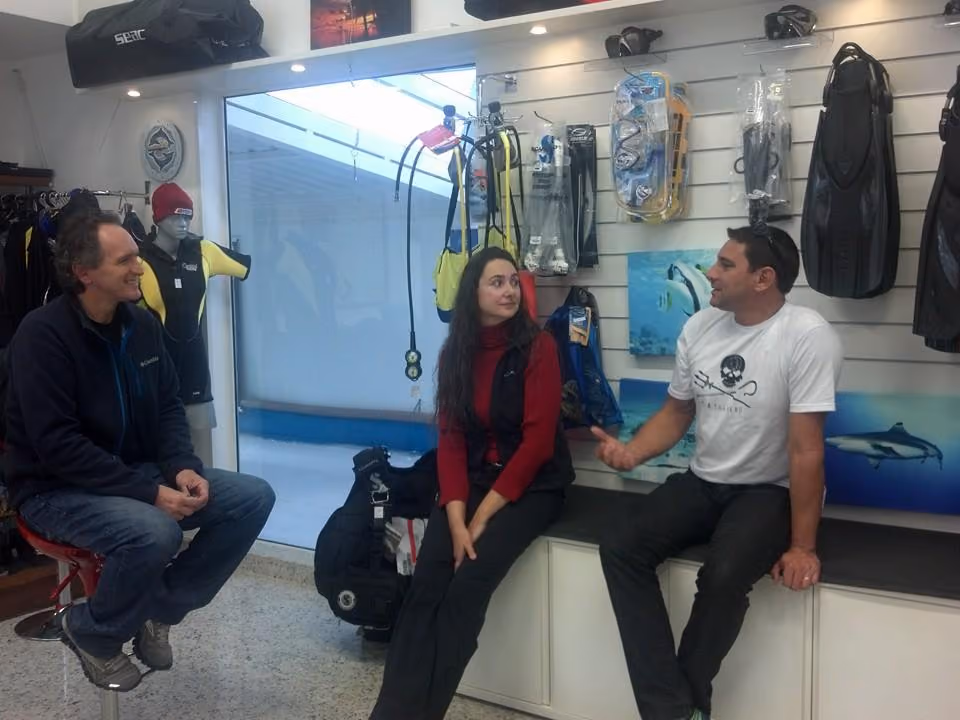 Wendell Estol, diretor geral do ISSB em visita à escola de mergulho SCUBASUL, parceira e embaixada do Instituto Sea Shepherd Brasil em Curitiba. Foto: Natascha Wosnick