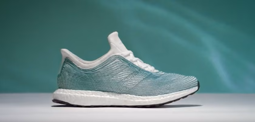 Toda rede ilegal retirada do mar foi reutilizada para fabricação de tênis da AdidasxParley