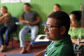 Professores no Amazonas em reunião com Sea Shepherd Brasil